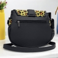 Duża-żółta-listonoszka-z-klapką-w-panterkę-Leopard-print-welur.jpeg